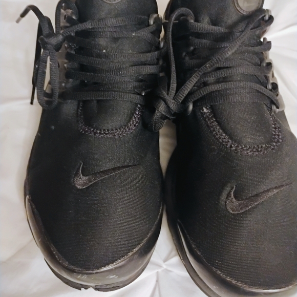 Nike Other - Nike Men's Black Sneakers
